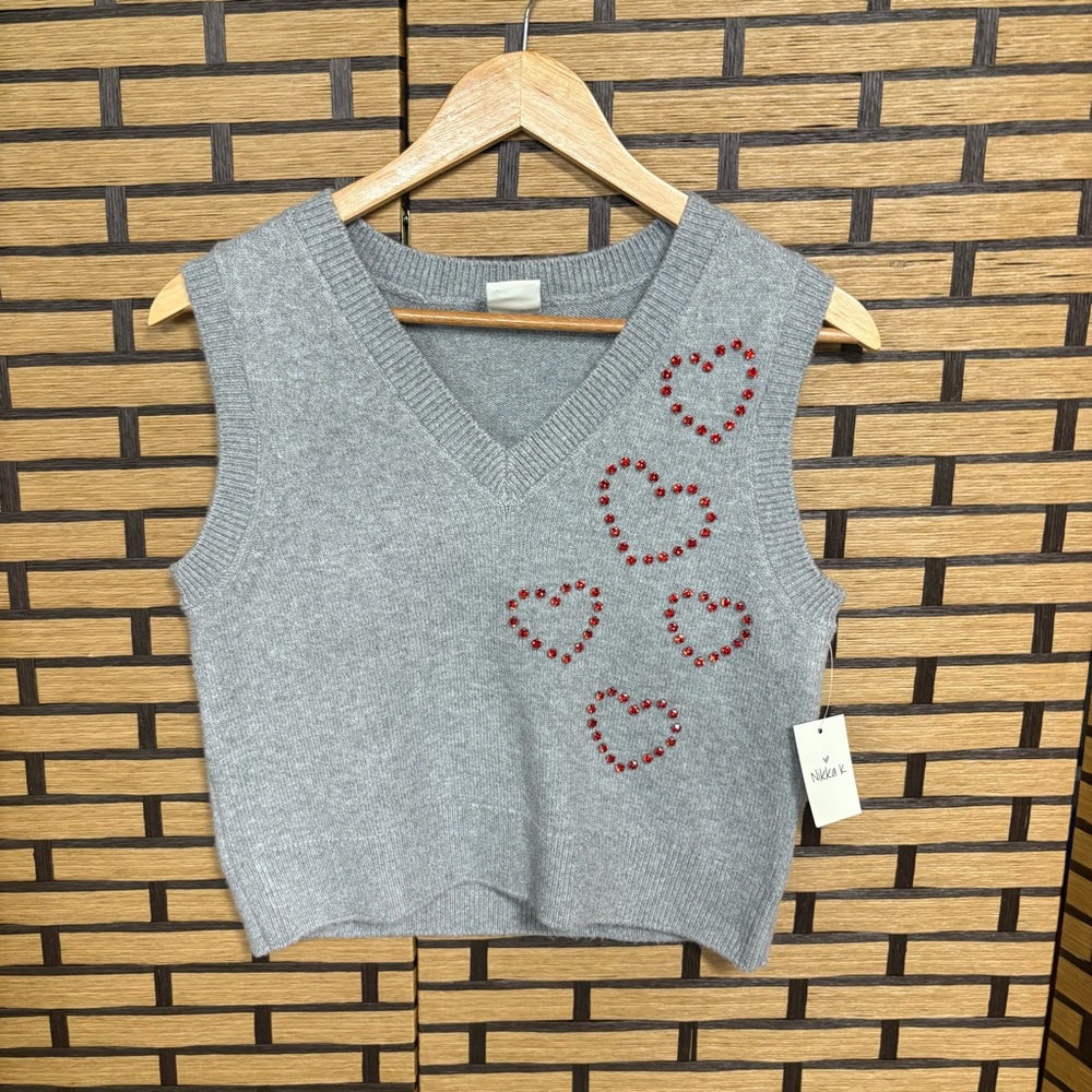 Nikka K Gray Sweater Vest With Rhinestone‎ Hearts Size Small